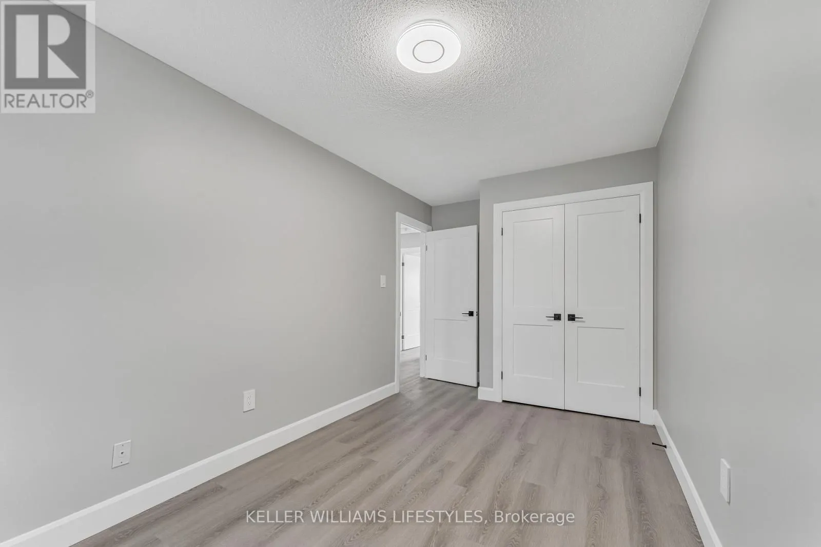182 - 700 OSGOODE DRIVE, #182