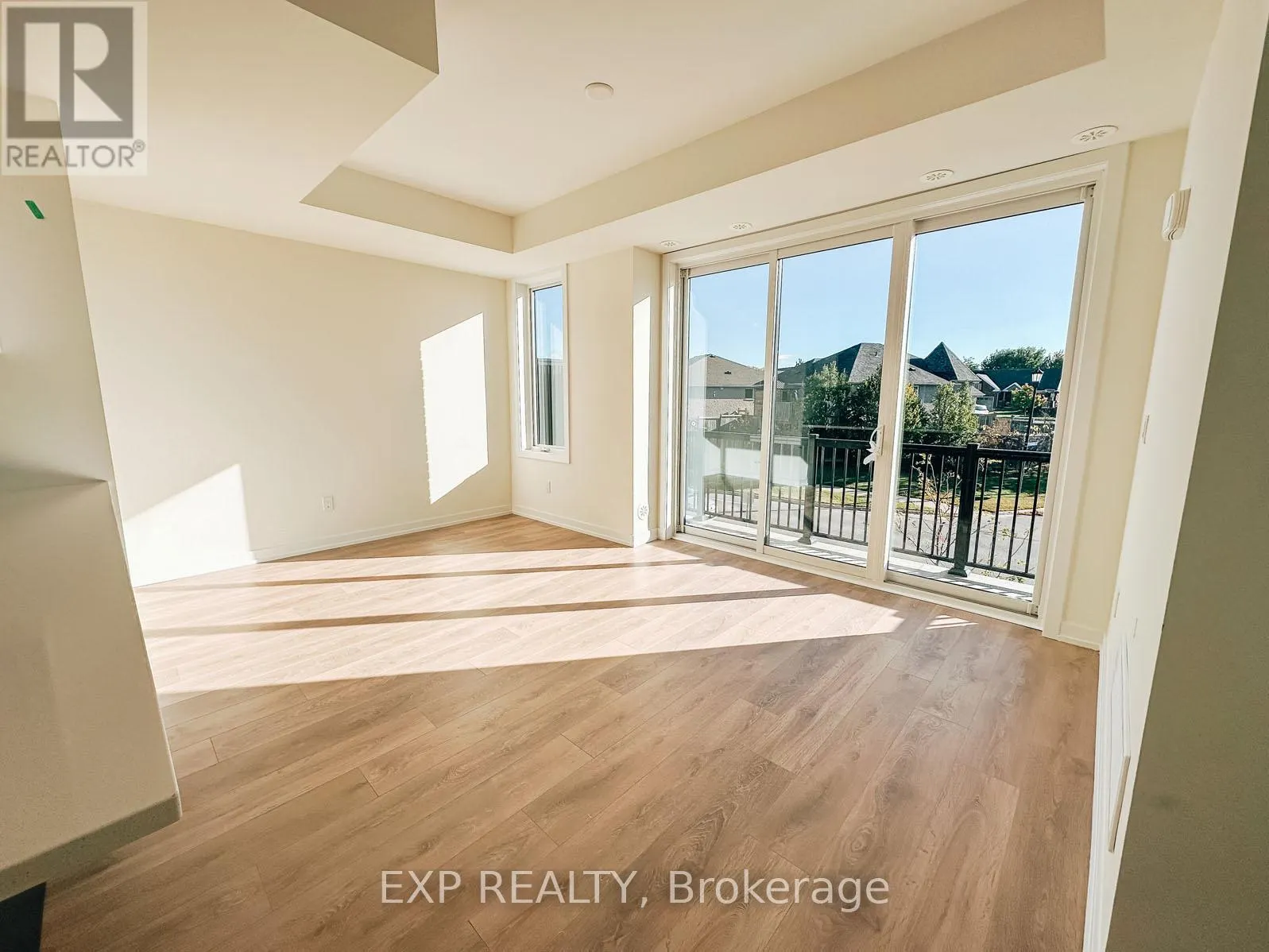 1504 - 160 DENSMORE ROAD, #1504