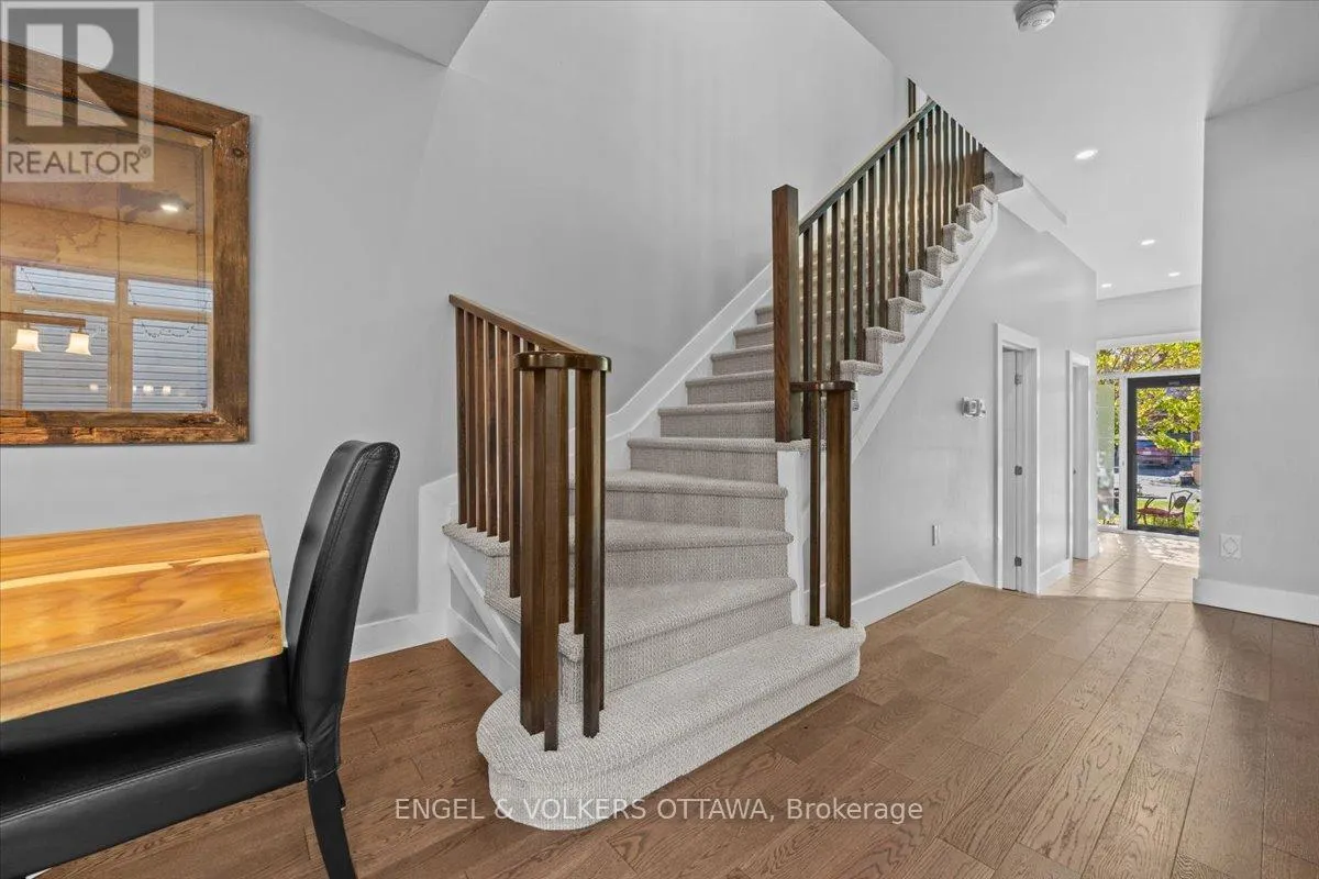 1003 MARKWICK CRESCENT