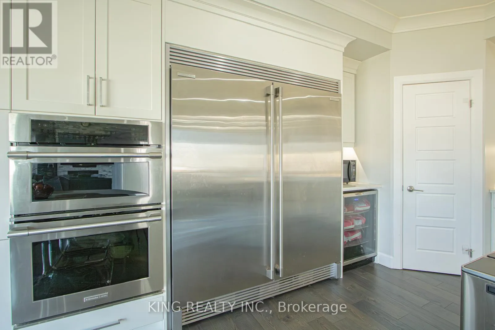 2880 DOYLE DRIVE