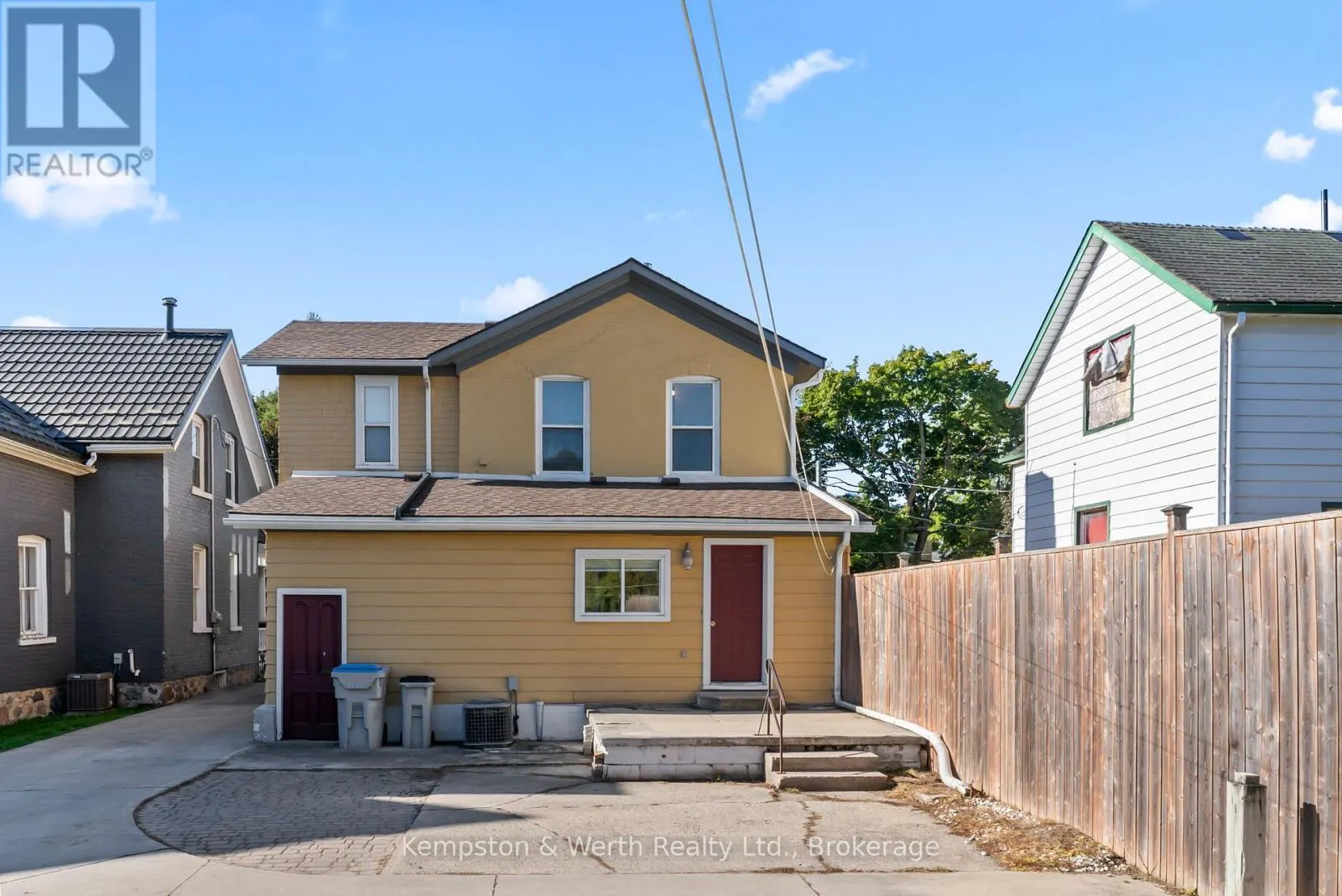 439 MAIN STREET W