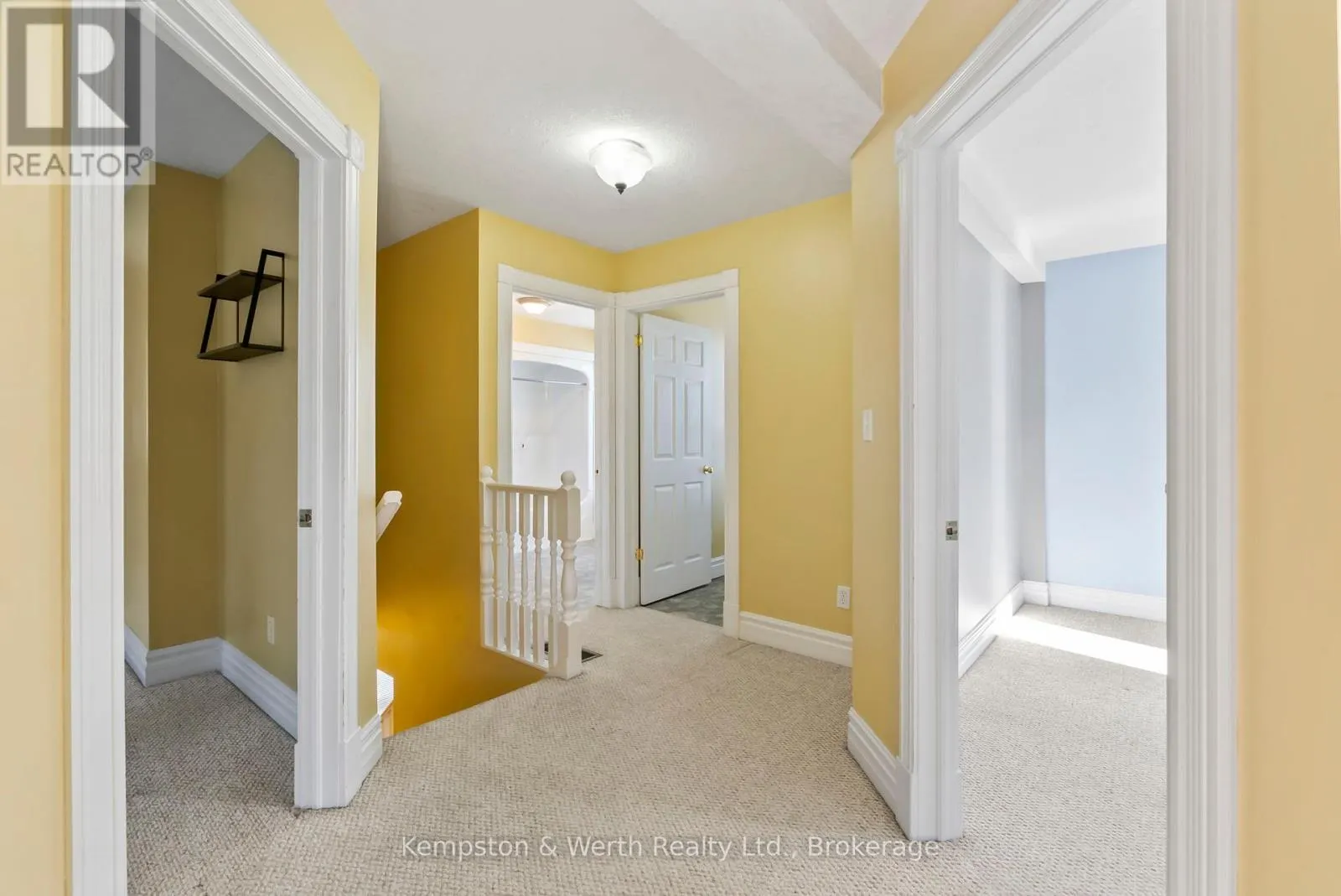 439 MAIN STREET W