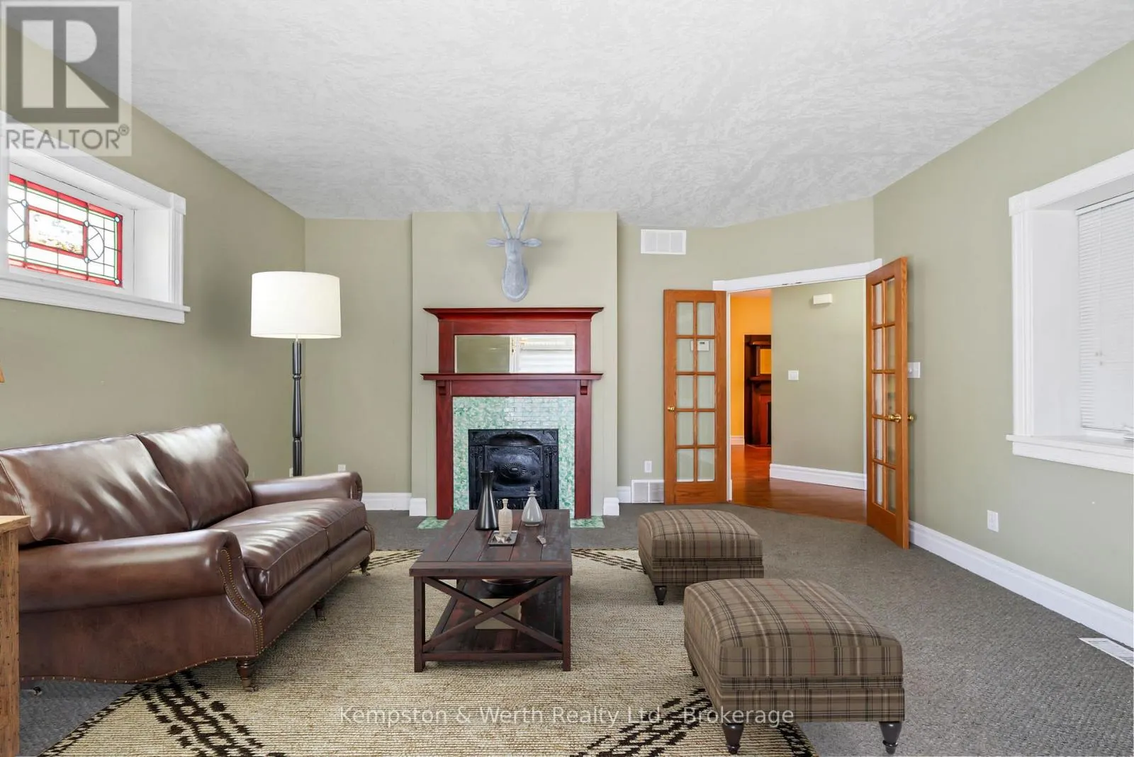439 MAIN STREET W