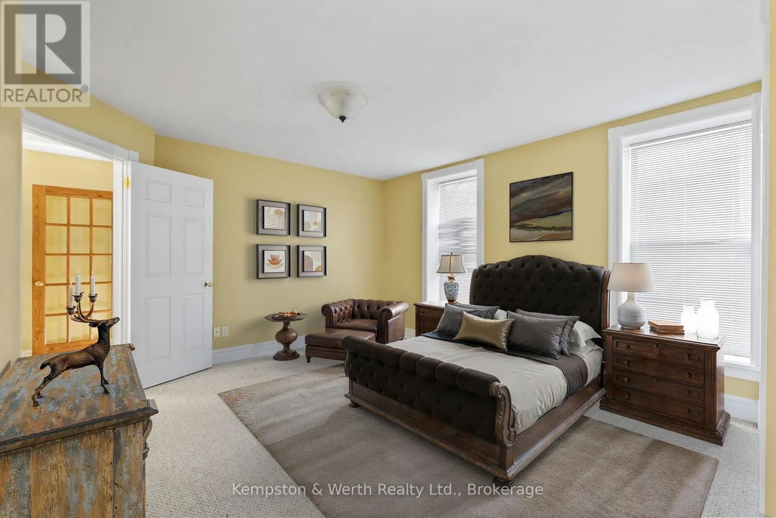 439 MAIN STREET W