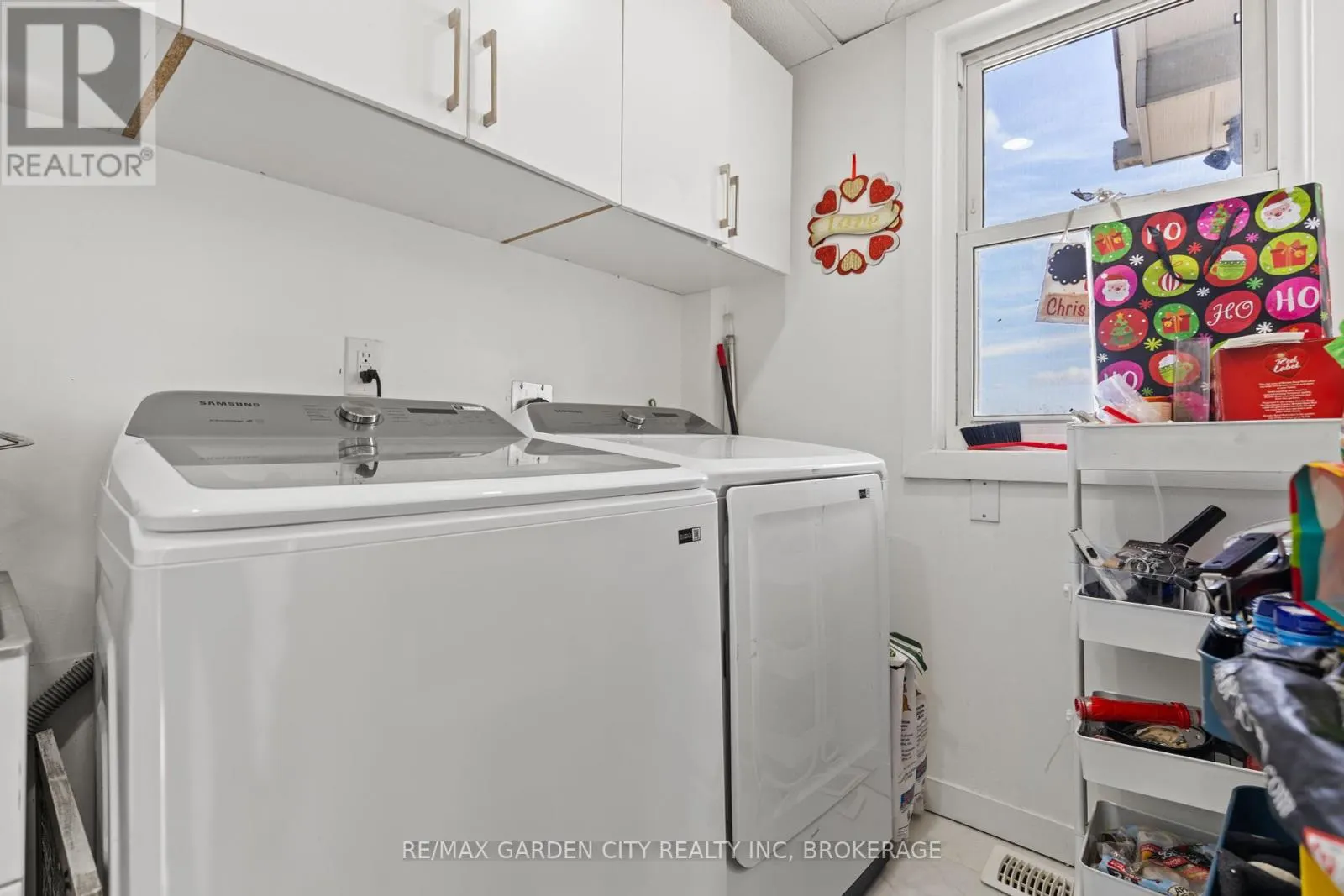 997 NIAGARA STONE ROAD