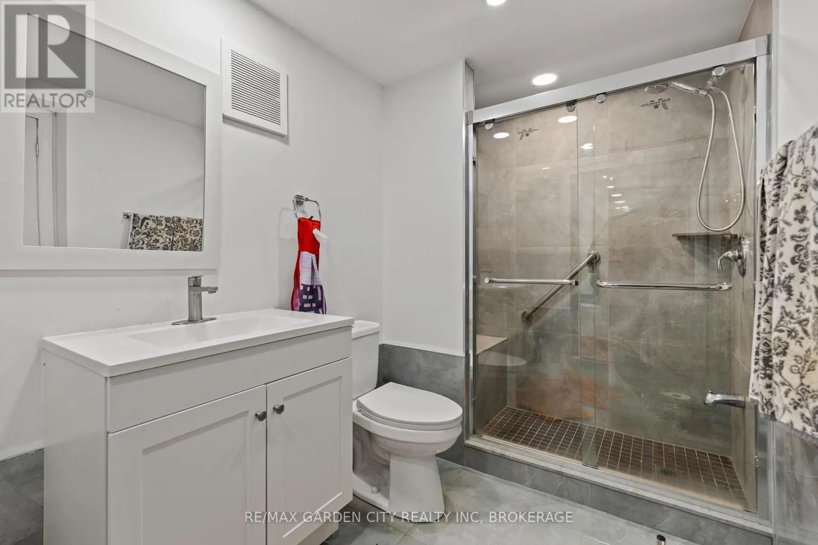 997 NIAGARA STONE ROAD