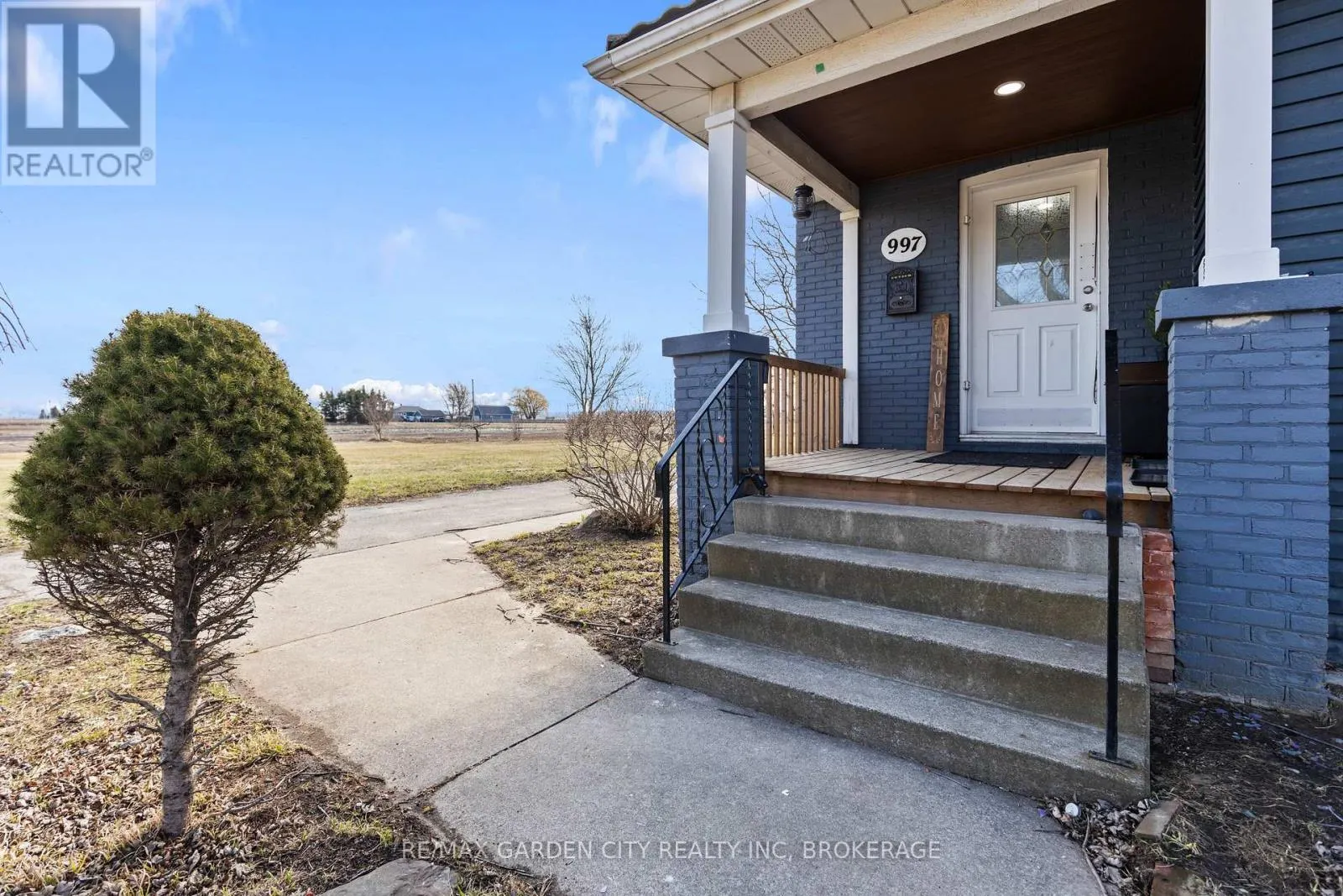 997 NIAGARA STONE ROAD