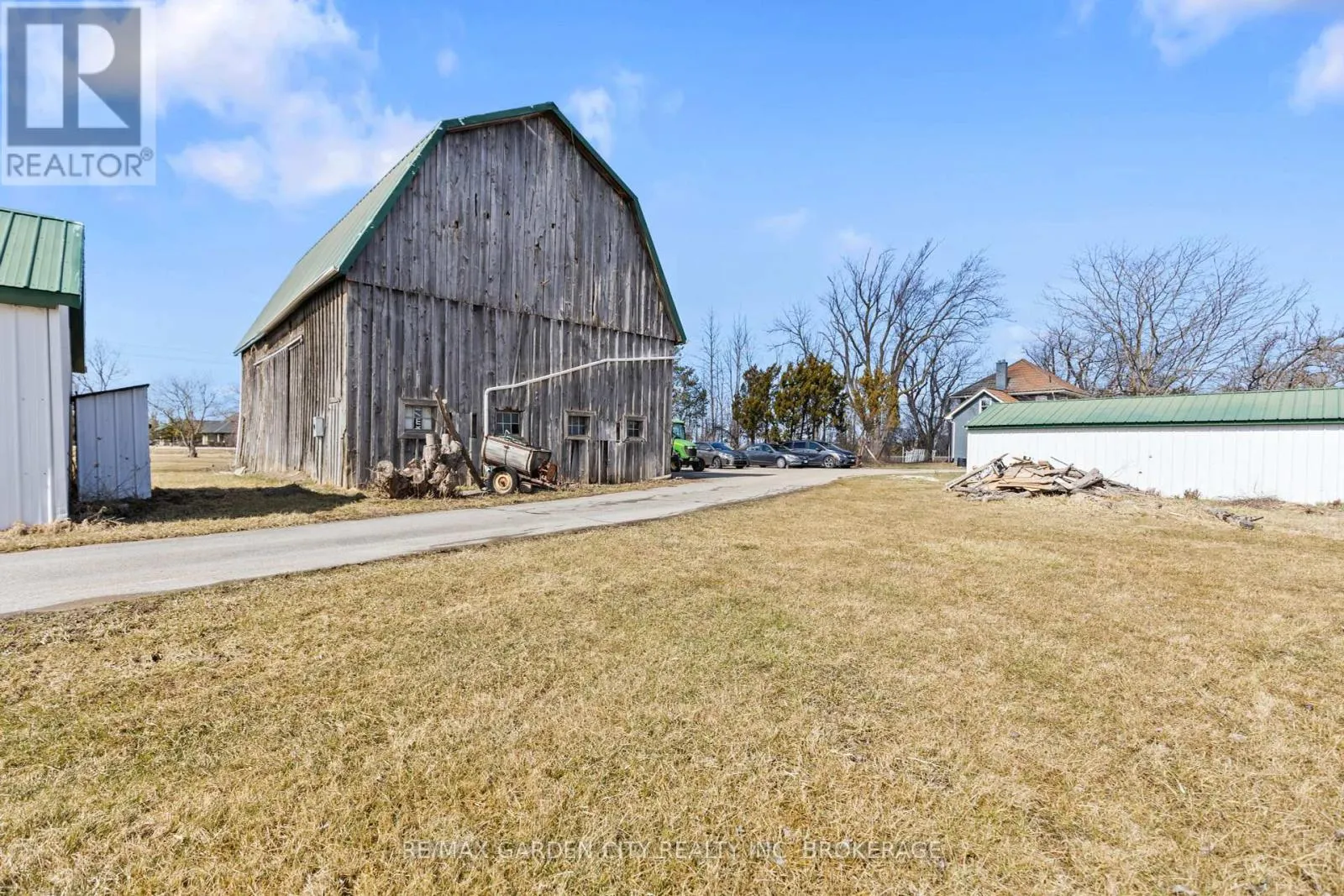 997 NIAGARA STONE ROAD