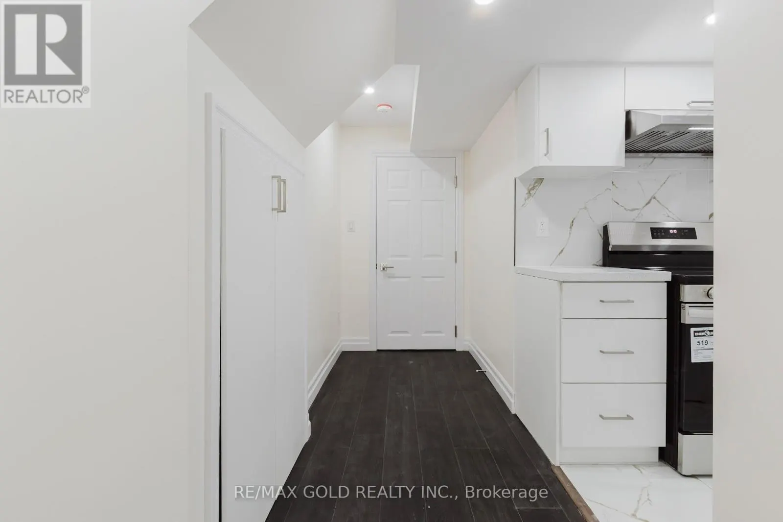 349 BAMBERG CRESCENT