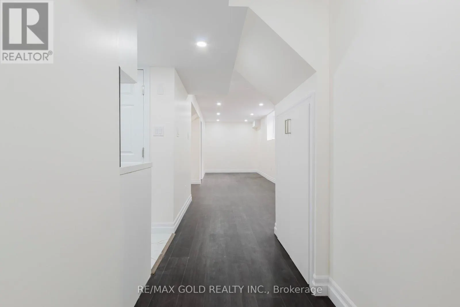 349 BAMBERG CRESCENT
