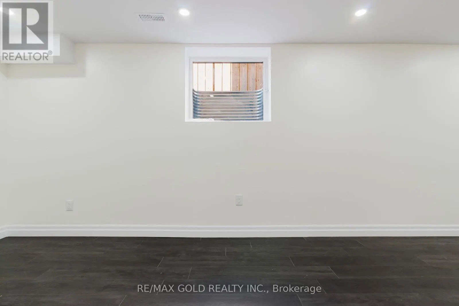 349 BAMBERG CRESCENT