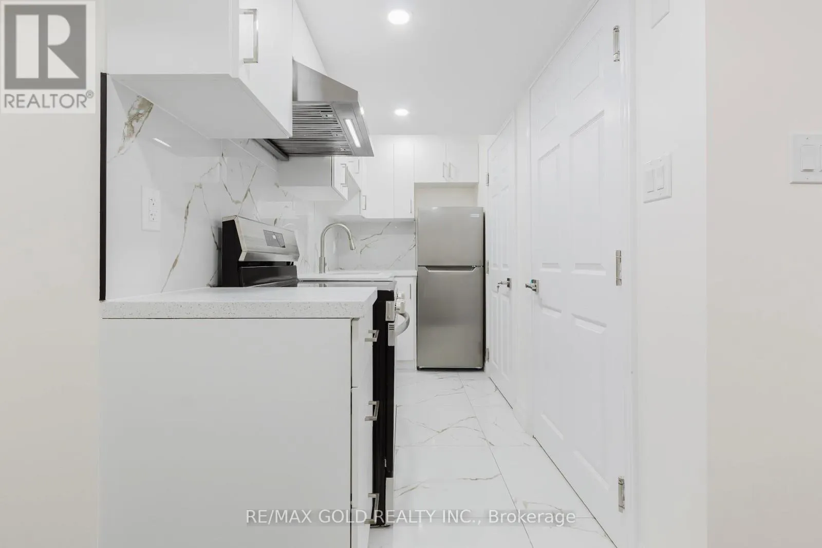 349 BAMBERG CRESCENT