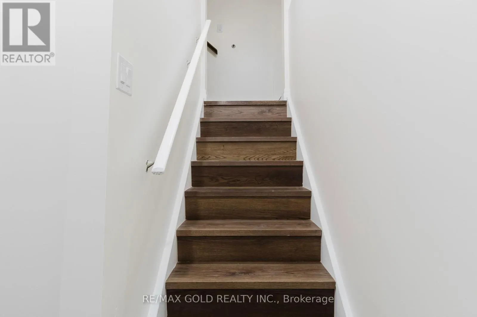 349 BAMBERG CRESCENT