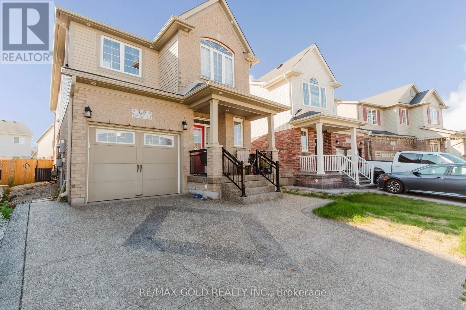 349 BAMBERG CRESCENT