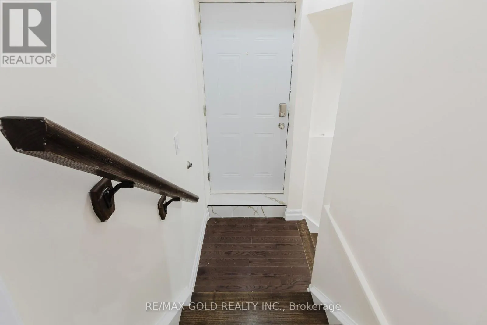 349 BAMBERG CRESCENT