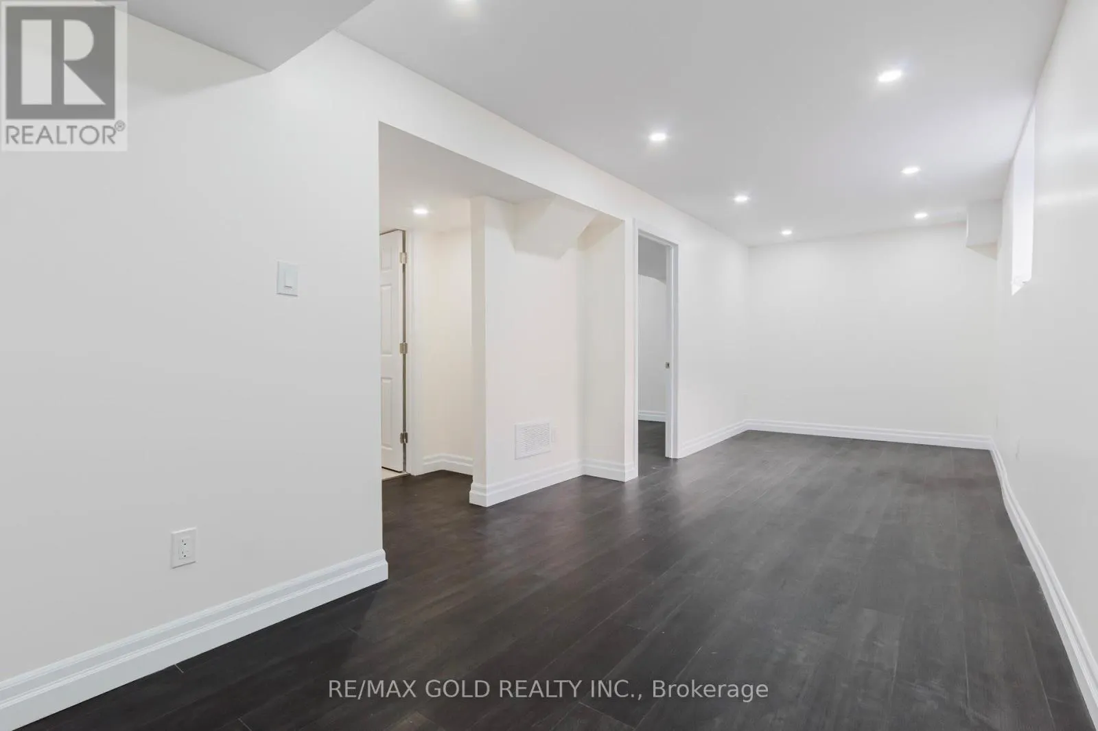 349 BAMBERG CRESCENT