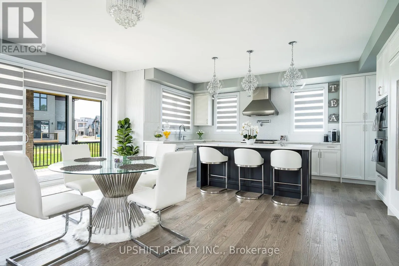 141 SPRINGSIDE CRESCENT