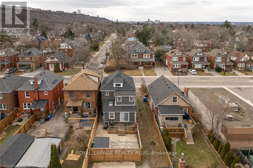 MAIN - 153 OTTAWA STREET S