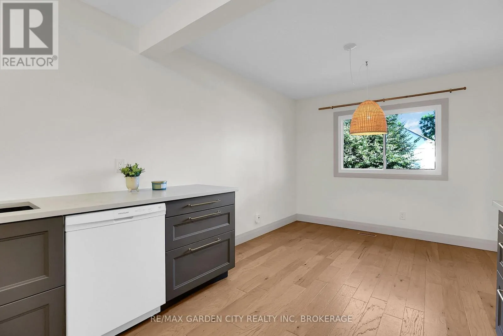 85 - 185 DENISTOUN STREET, #85