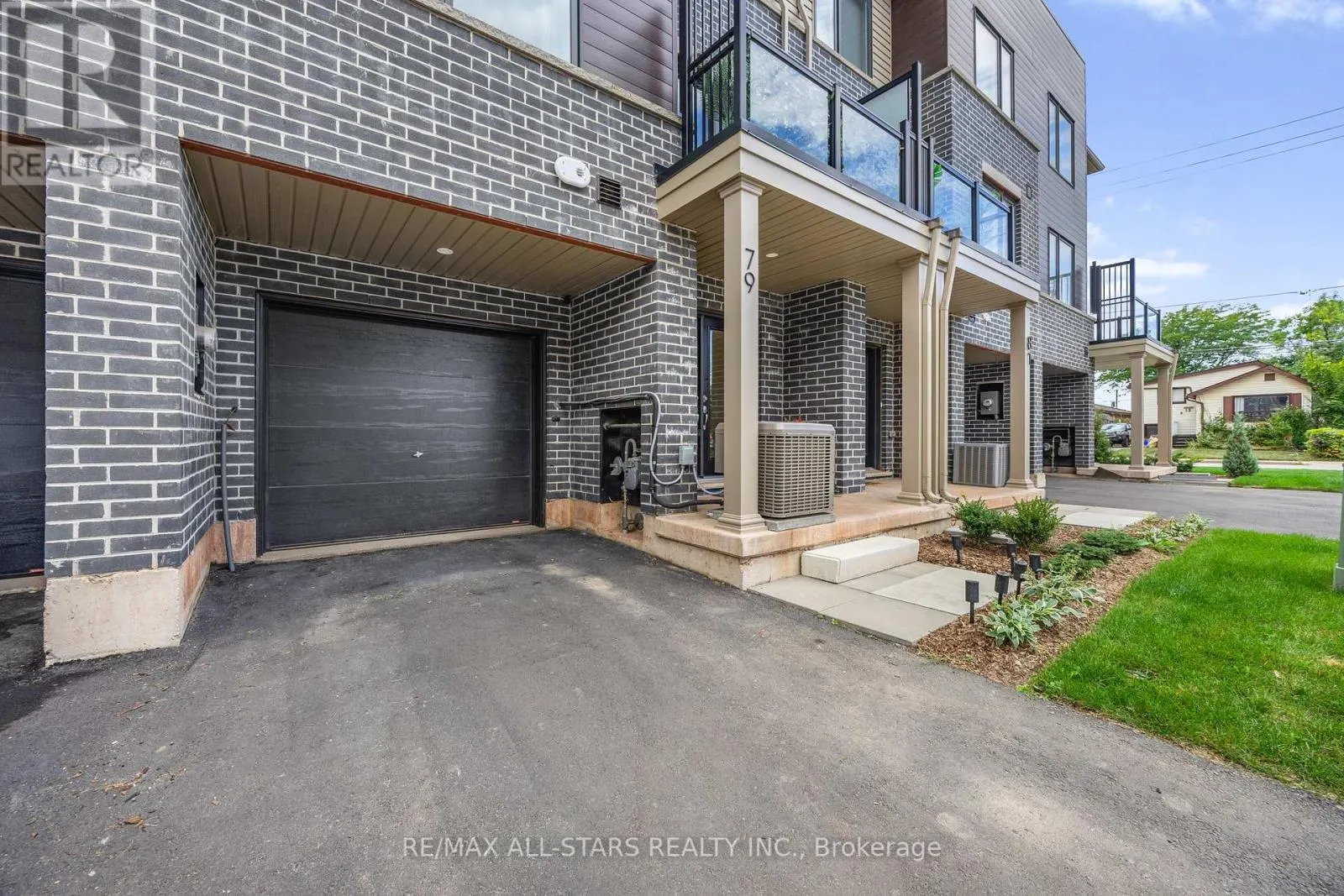 79 DRYDEN LANE