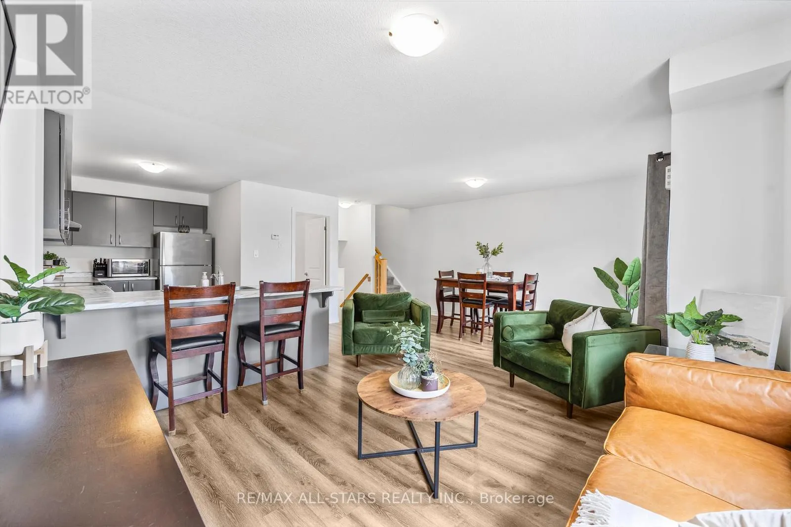 79 DRYDEN LANE