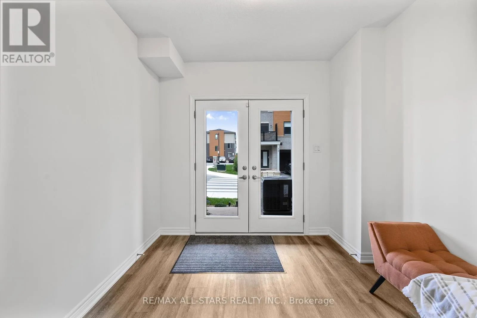 79 DRYDEN LANE