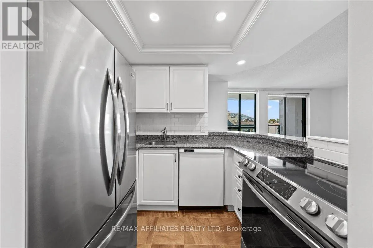 308 - 15 MURRAY STREET
