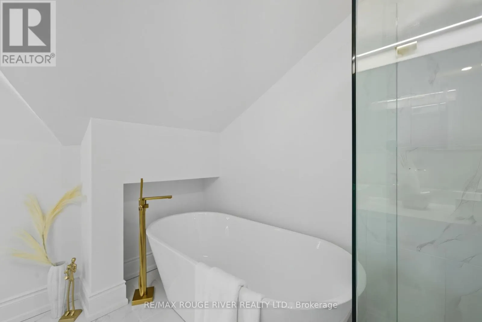351 JOHN STREET
