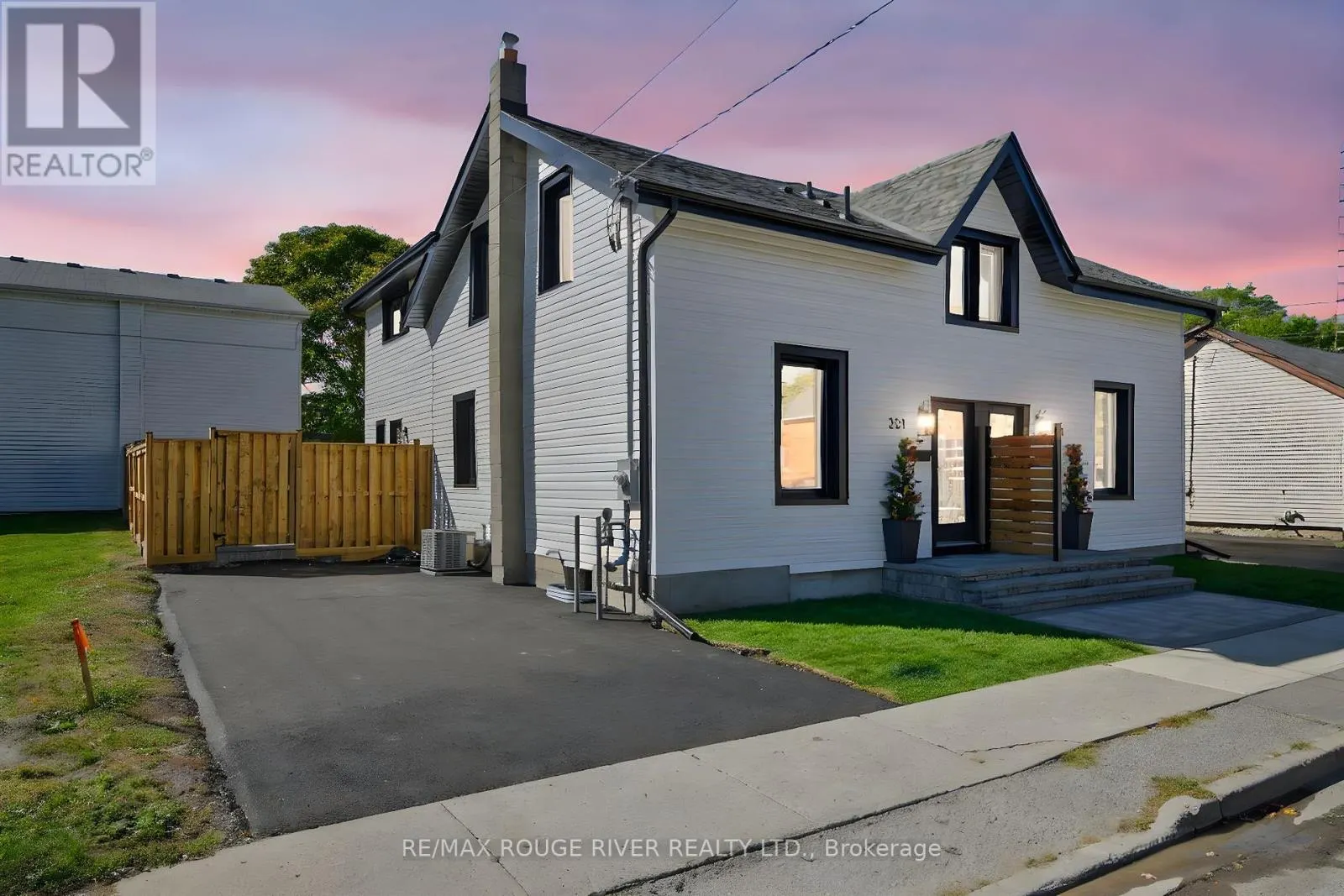 351 JOHN STREET