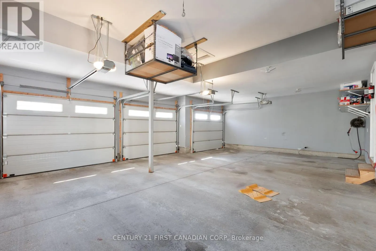 3403 SETTLEMENT COURT