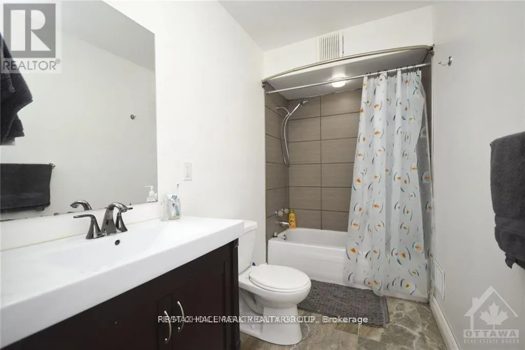 #A - 178 DONALD STREET