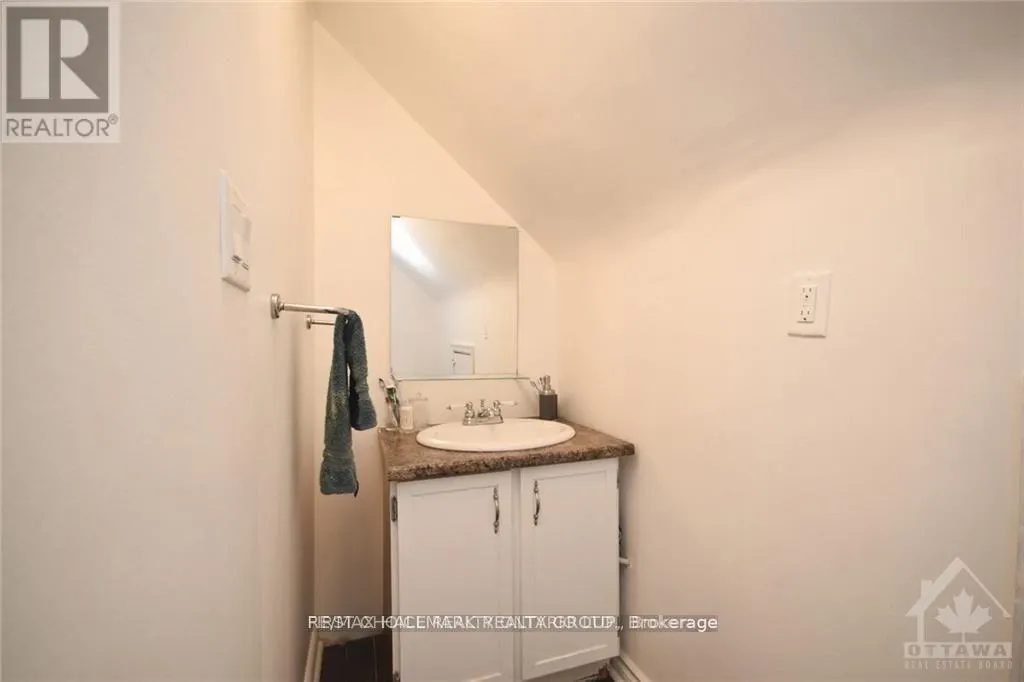 #A - 178 DONALD STREET