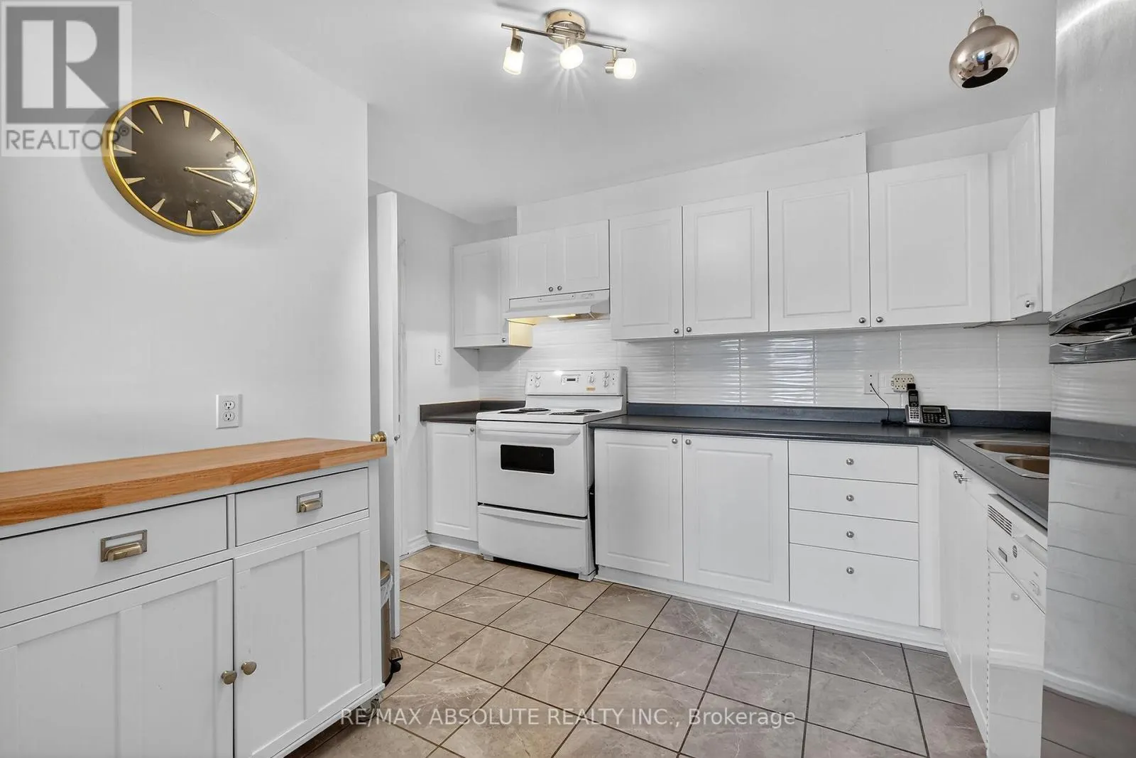 2628 BASELINE ROAD