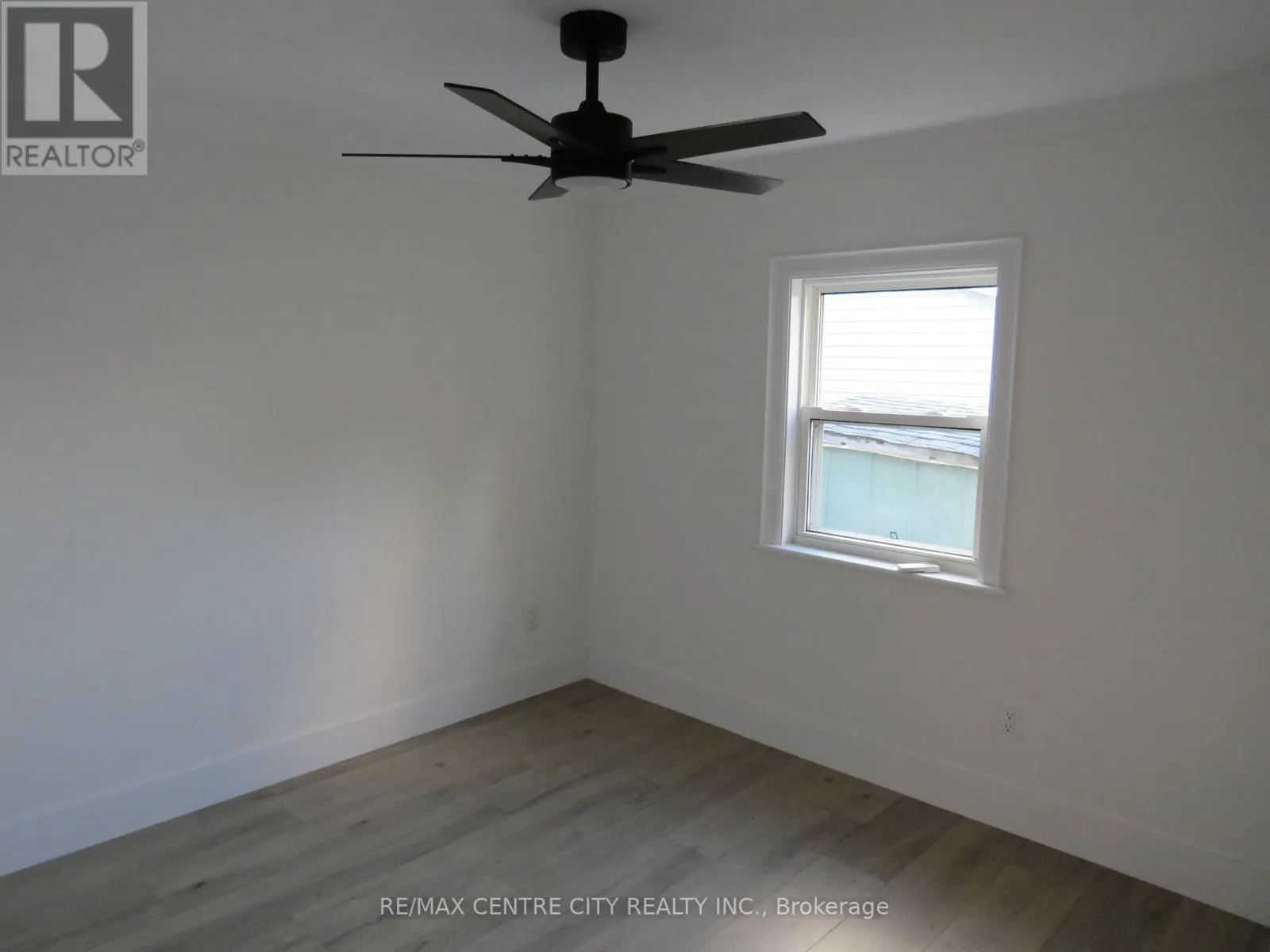 90 - 2189 DUNDAS STREET E, #90