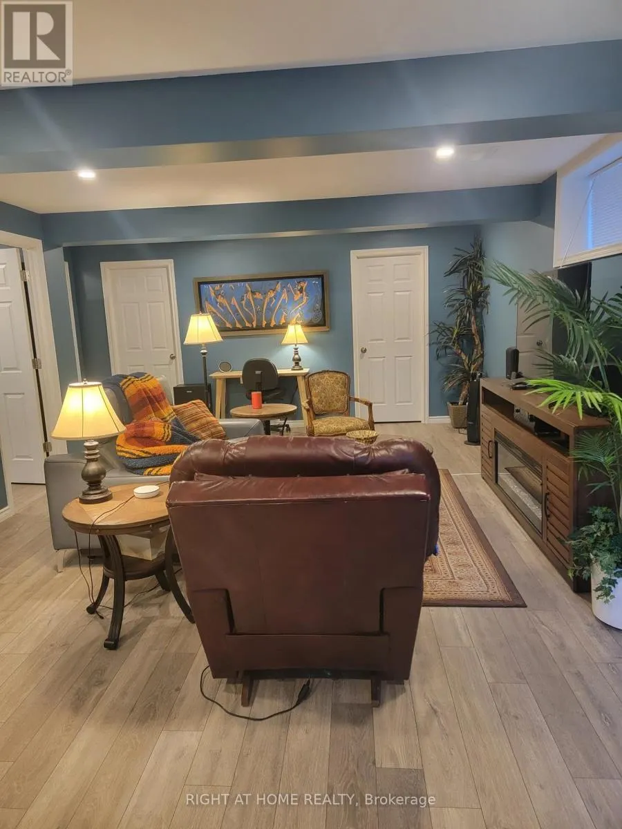 657 PARADE DRIVE