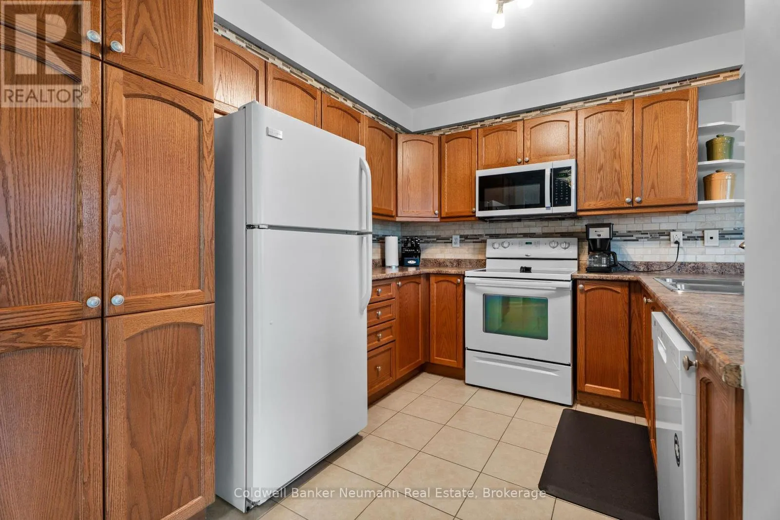 71 - 1035 VICTORIA ROAD S, #71