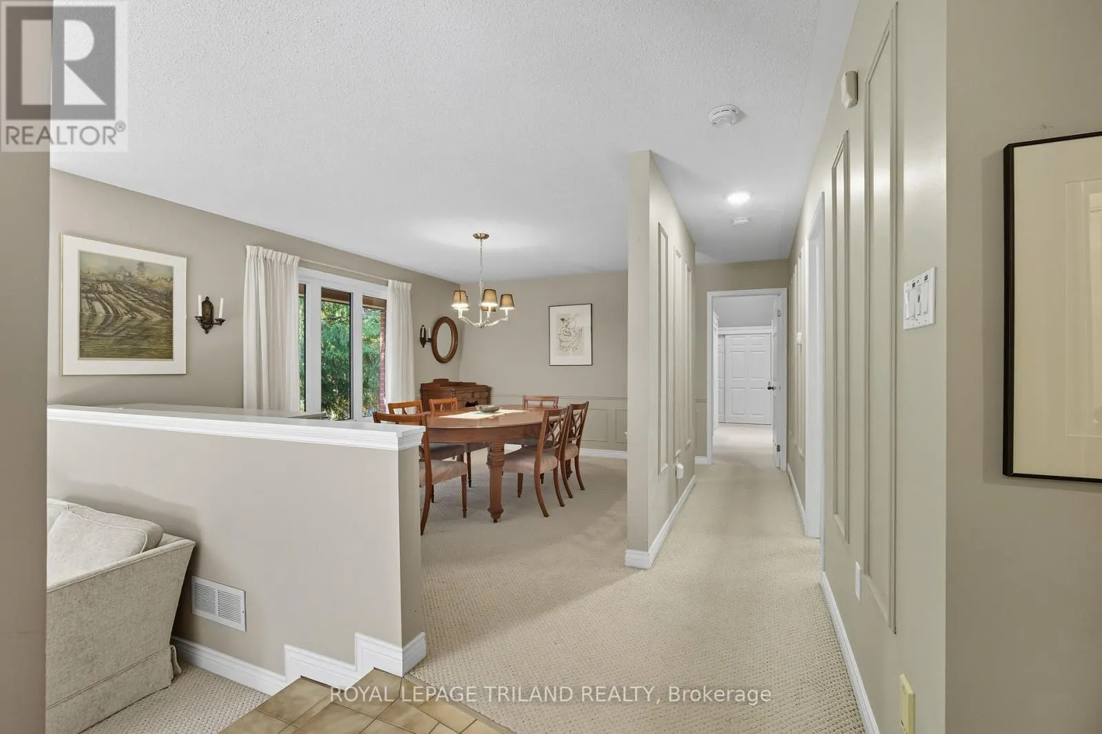 16 - 60 ROSECLIFFE CRESCENT, #16