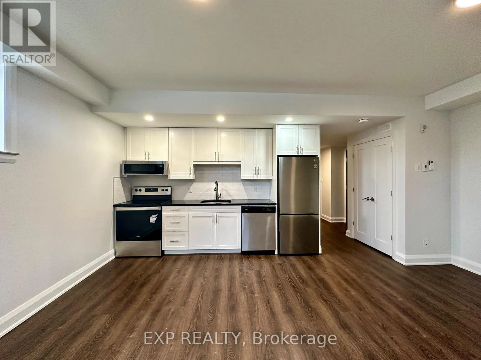 100 - 33 MAPLE GROVE ROAD