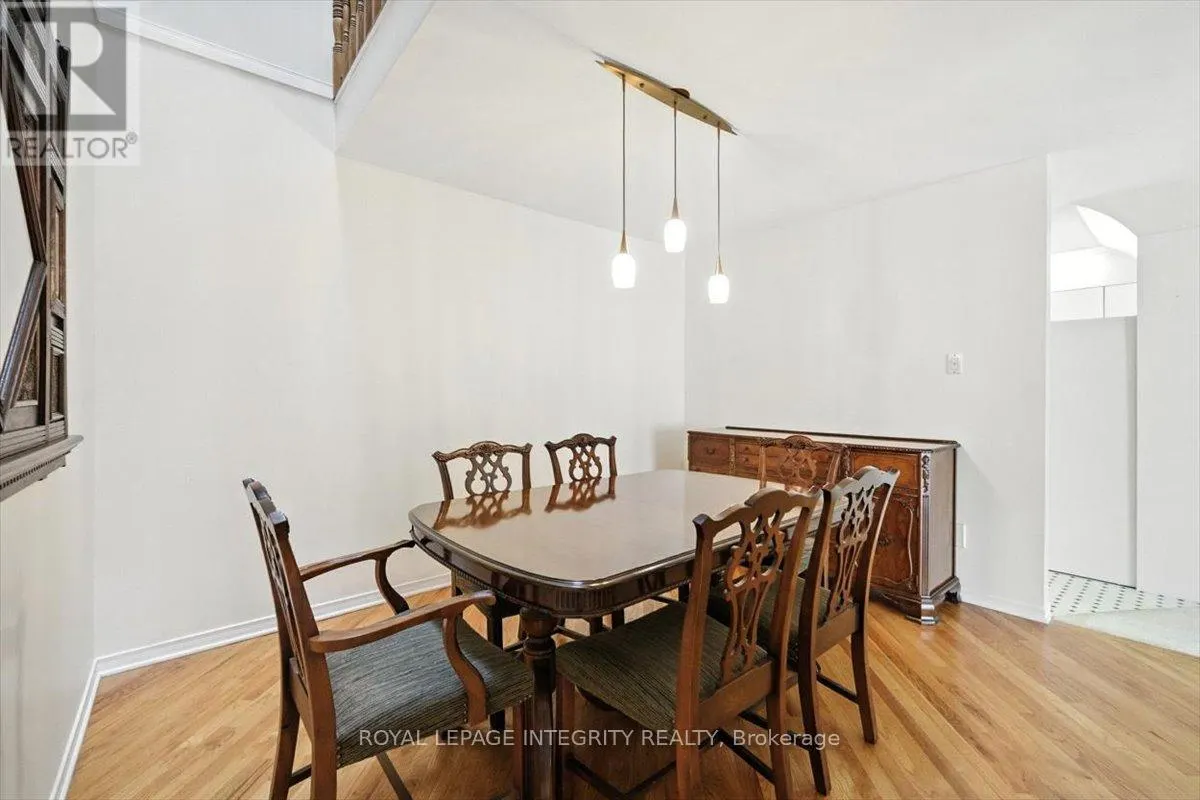 17 COLUMBUS AVENUE
