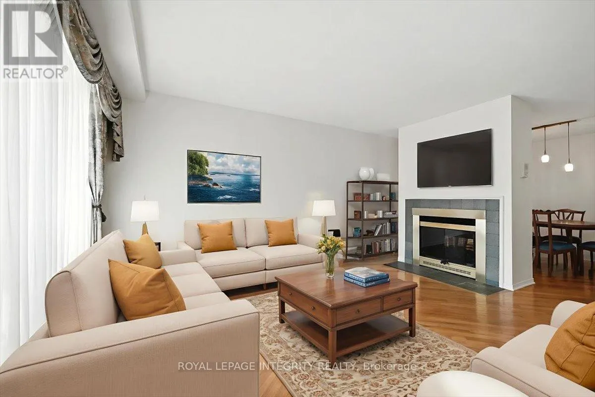 17 COLUMBUS AVENUE
