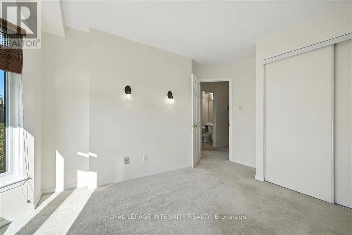 17 COLUMBUS AVENUE