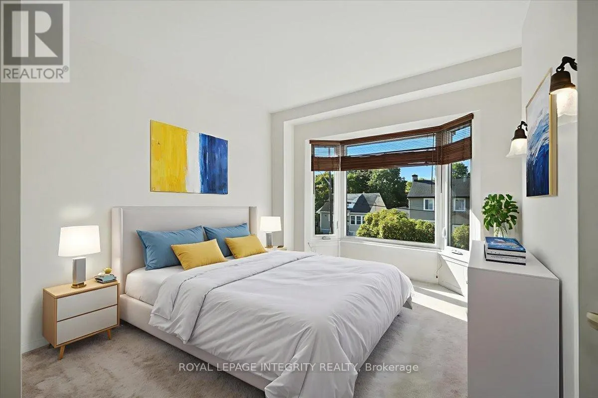 17 COLUMBUS AVENUE