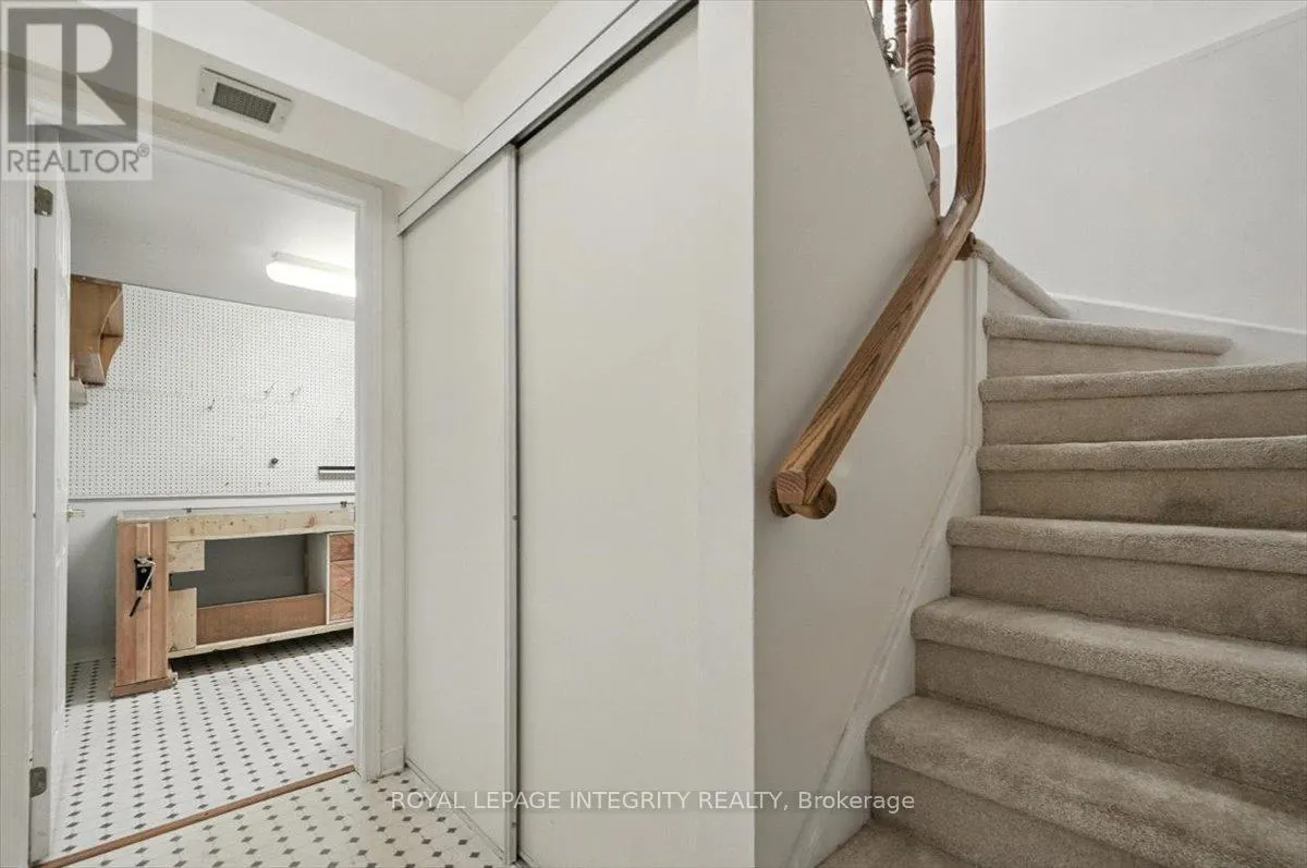 17 COLUMBUS AVENUE