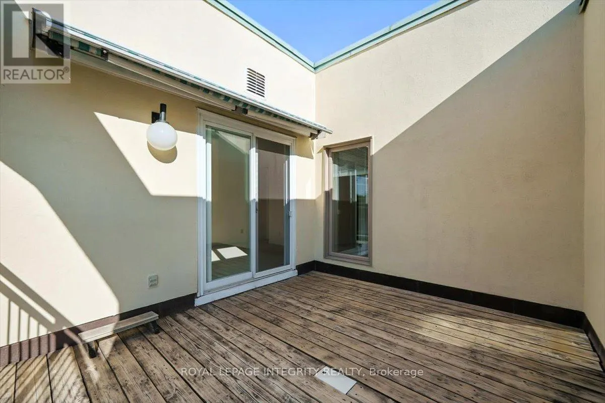 17 COLUMBUS AVENUE