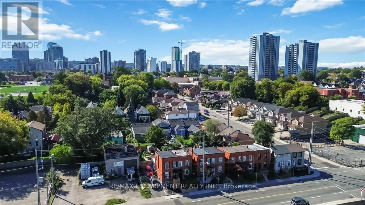 187 BARTON STREET W