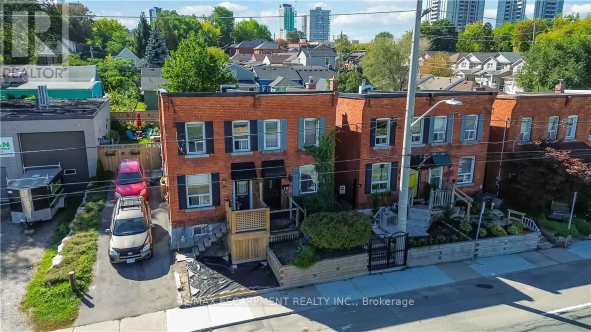 187 BARTON STREET W