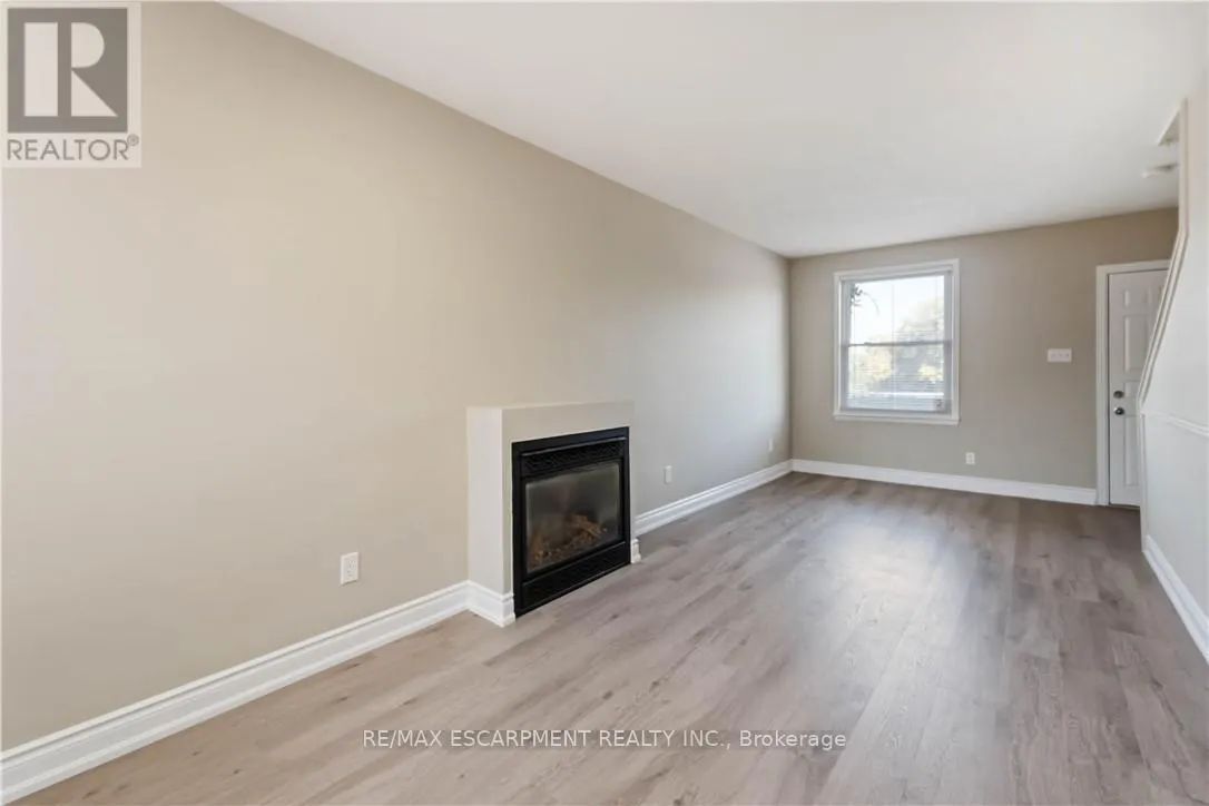 187 BARTON STREET W