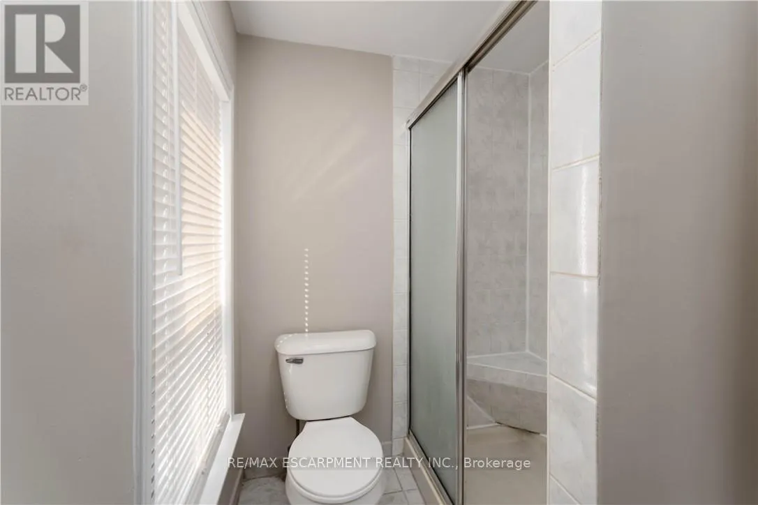 187 BARTON STREET W