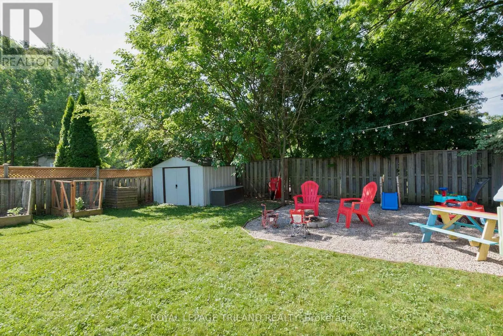 15 MOHEGAN CRESCENT
