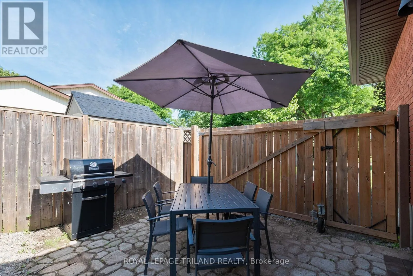 15 MOHEGAN CRESCENT